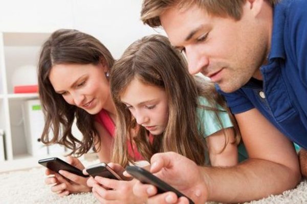 familie WhatsApp Urziceni