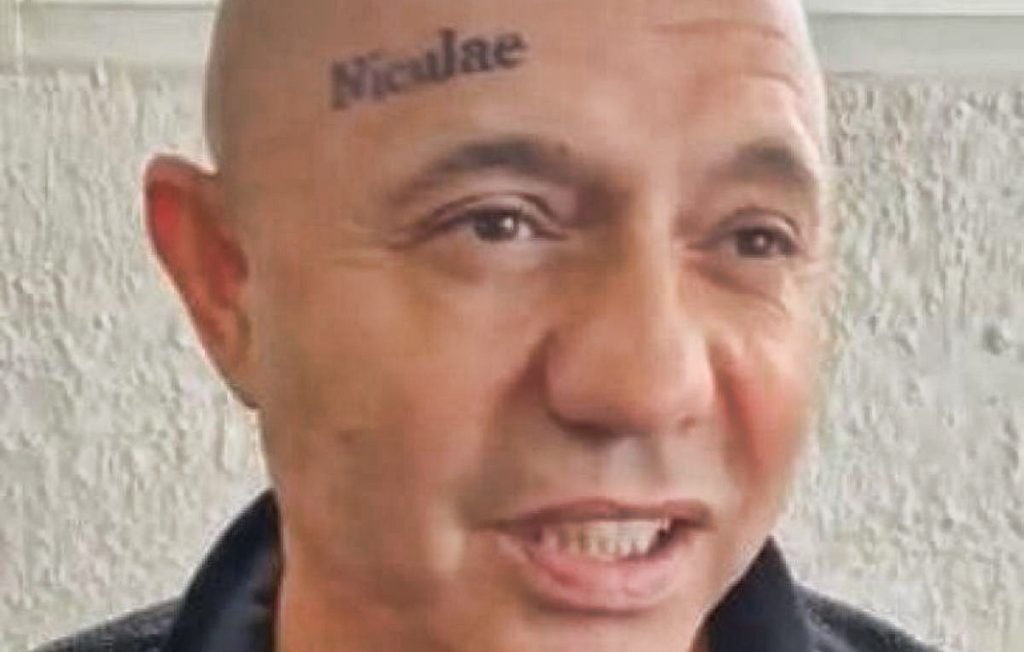 guta tatuaj frunte