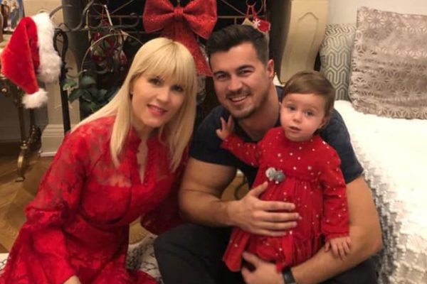 elena udrea capra cu trei iezi