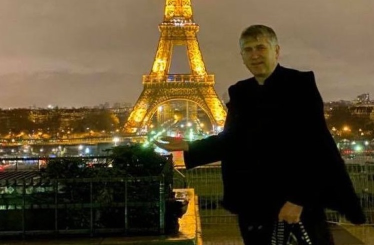 pomohaci paris