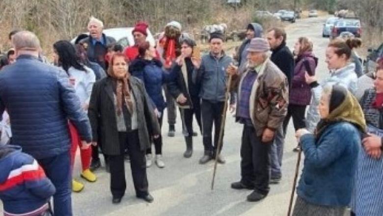 argeseni topoare