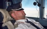 pilot de avion prins fara diploma