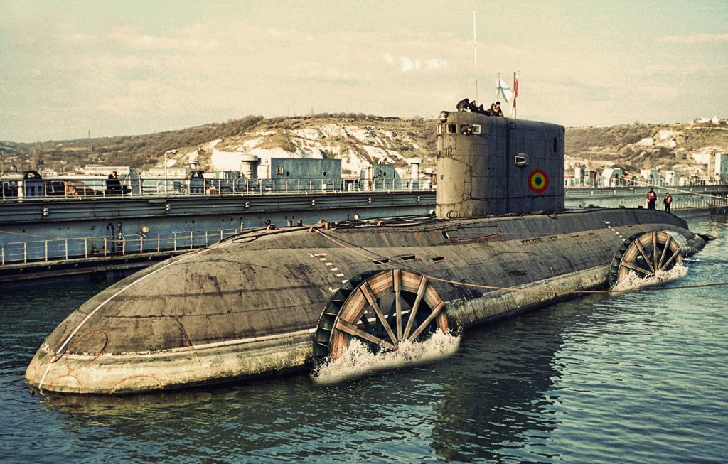 submarinul delfinul 2
