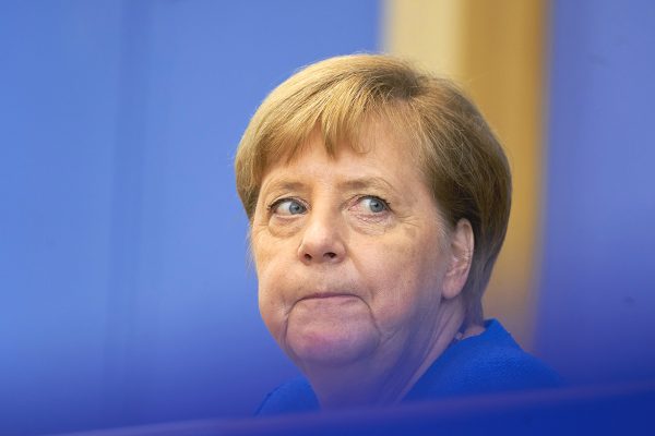 Merkel spionata cabluri daneze