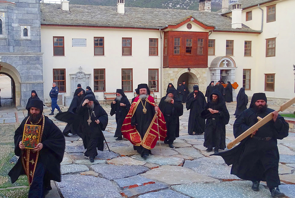 prodromu calugari bolnavi covid manipulare