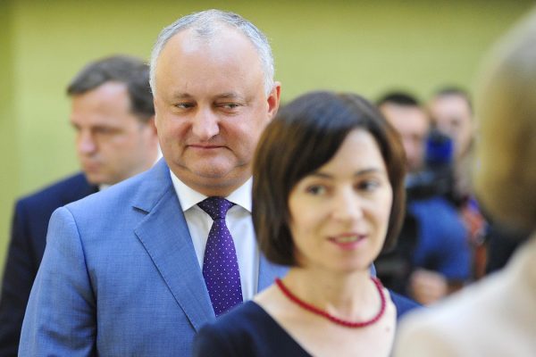 dodon cere demisia presedintelui maia sandu
