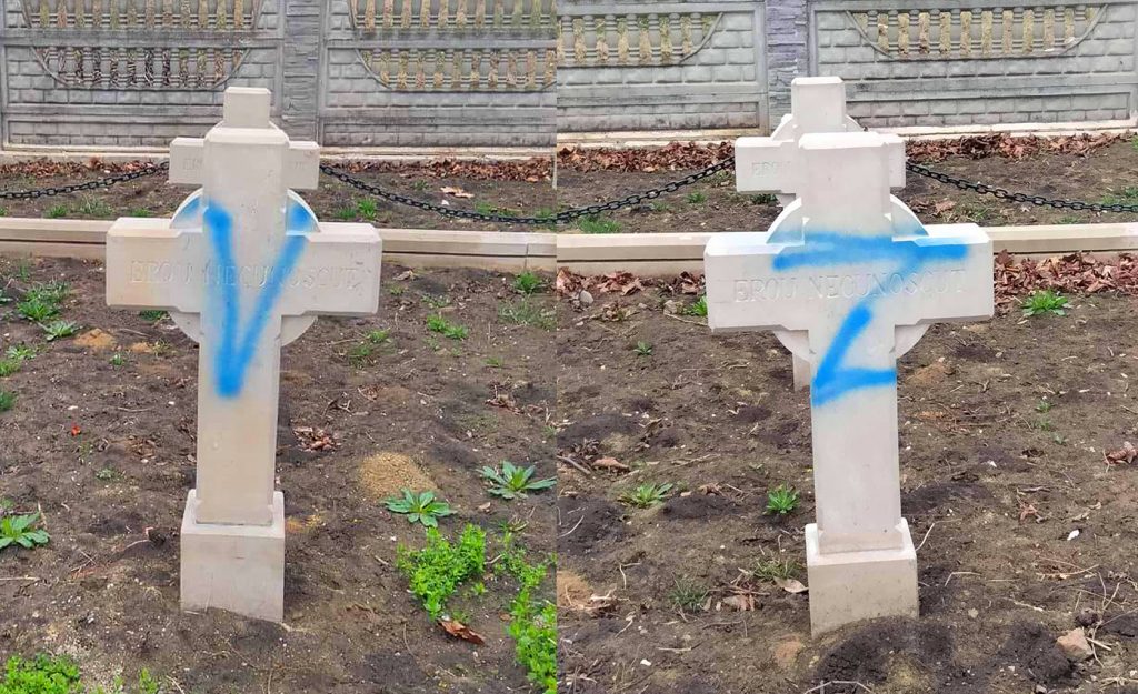vandalism cruci eroi romani falesti
