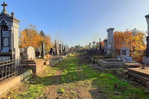 cimitir cernauti